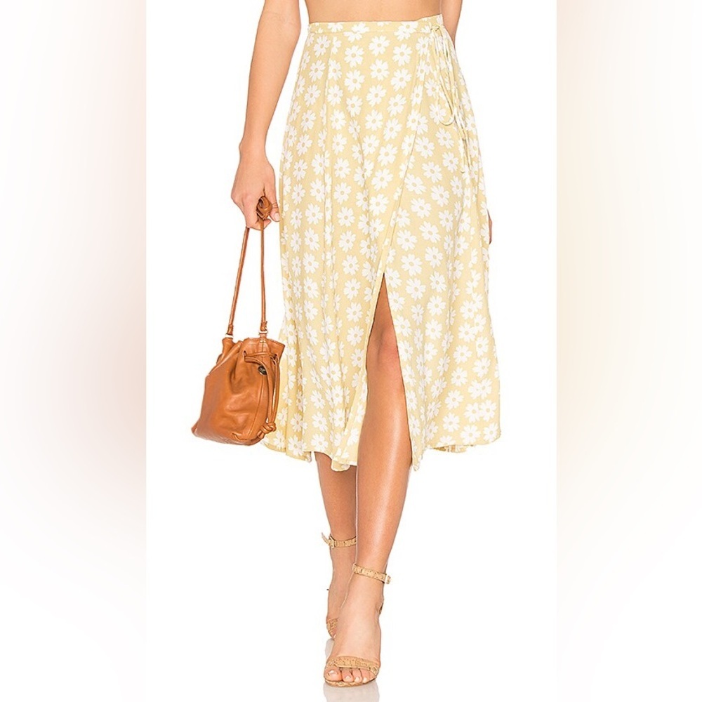 Faithfull The Brand Marieta Floral Midi Wrap Afternoon Floral 108